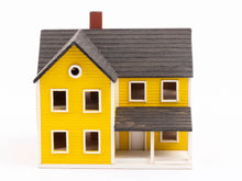 Load image into Gallery viewer, Gudgel 1:144 Scale Yellow Farm House