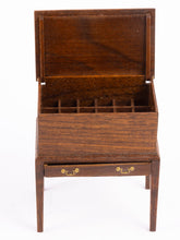 Load image into Gallery viewer, Handmade Gary Larsen Cellarette