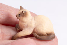 Load image into Gallery viewer, Dollhouse Miniature ~  2 Siamese Cats