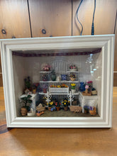 Load image into Gallery viewer, Dollhouse Miniature ~ Flower Shop Picture Frame Room Box Display with Plexiglass Front