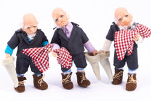 Load image into Gallery viewer, Dollhouse Miniature ~ Snow White & The Seven Dwarfs - Ursula Sauerberg Estate