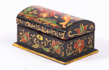 Load image into Gallery viewer, Dollhouse Miniature ~ Natasha Hand Painted Small Trunk