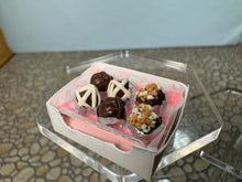 Load image into Gallery viewer, Dollhouse Miniature ~ Artisan Handmade Pastry Box