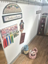 Load image into Gallery viewer, One Room Roombox with Front Porch and Gardening/Potting Area