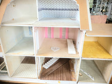 Load image into Gallery viewer, Simplicity Dollhousew/ Gazebo – Real Good Toys