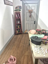 Load image into Gallery viewer, One Room Roombox with Front Porch and Gardening/Potting Area