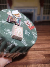 Load image into Gallery viewer, 3pc Green & Cream Living Room Set