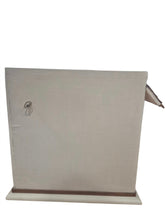 Load image into Gallery viewer, Bruin Haus One Room Decorated Roombox *Unfurnished*