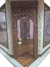 Load image into Gallery viewer, Bruin Haus One Room Decorated Roombox *Unfurnished*