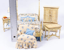 Load image into Gallery viewer, 5 Piece Cream Bedroom Set with Lorraine Scuderi Bed

