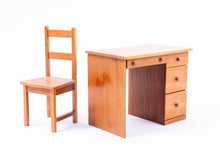 Load image into Gallery viewer, 5 Piece Twin Bed Set with Green Linens
