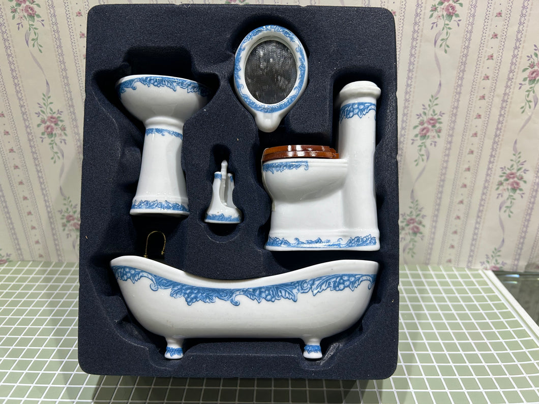 5pc blue and white bath set