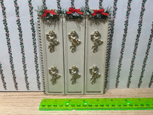 Load image into Gallery viewer, Bedroom Changing Screen with Christmas Garland &amp; Bows
