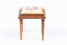 Load image into Gallery viewer, Taller Targioni Small Bench/Table with Wreath Petit Point
