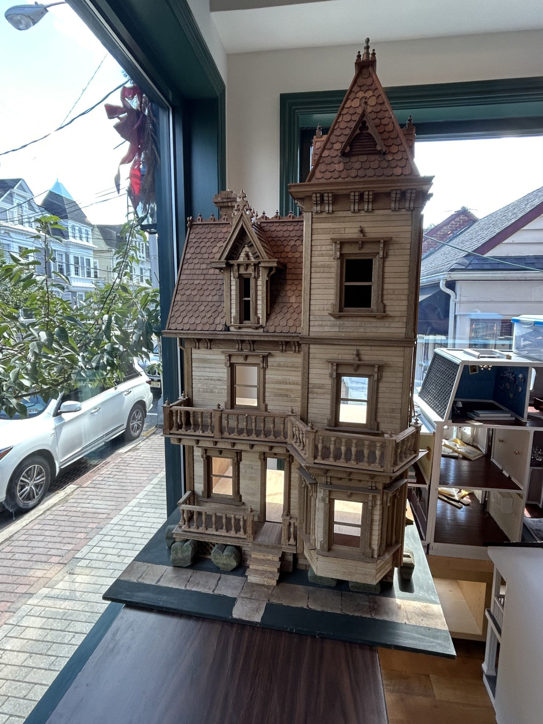 6 Room Gothic Style Victorian Dollhouse