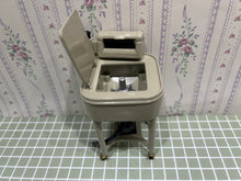 Load image into Gallery viewer, Wringer Washer
