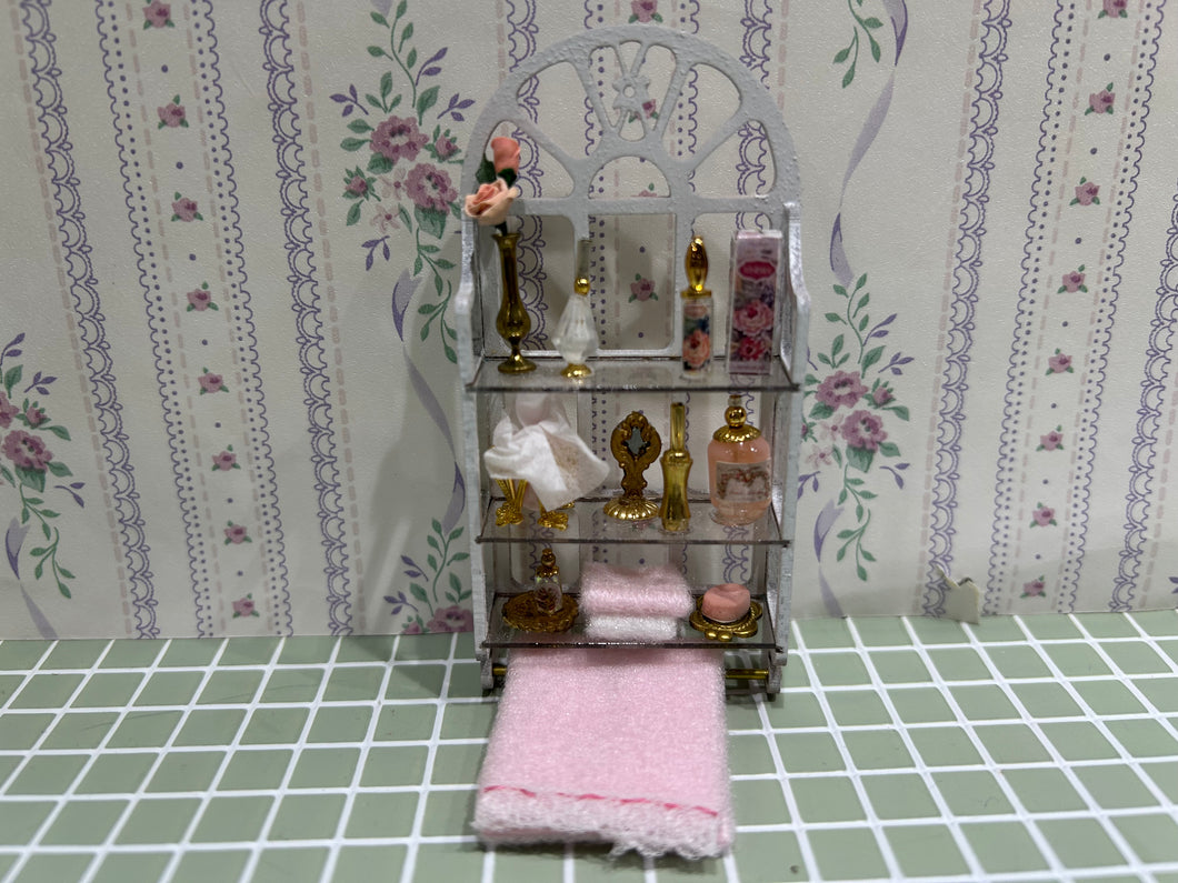 Brooke Tucker Decorated Bath Shelf