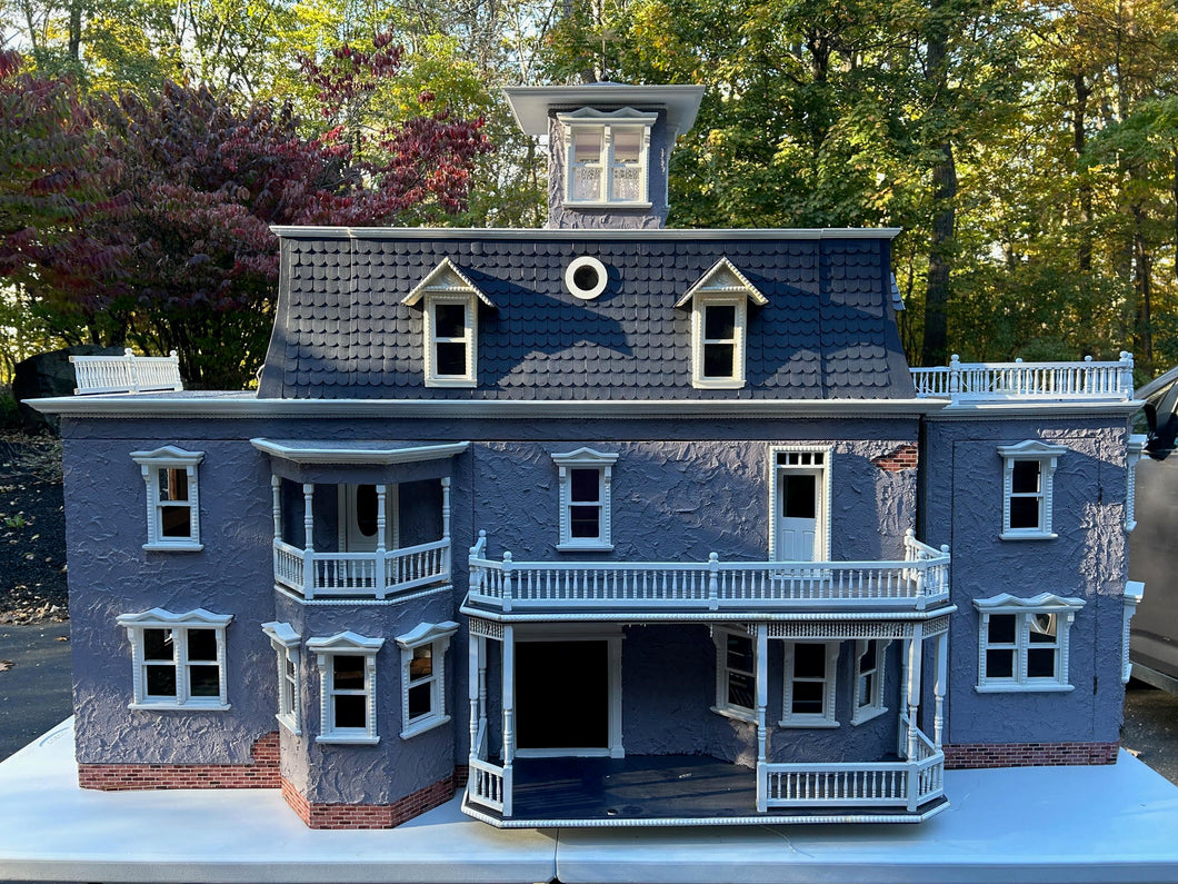 Front Opening  3 Story 12 Room Manor