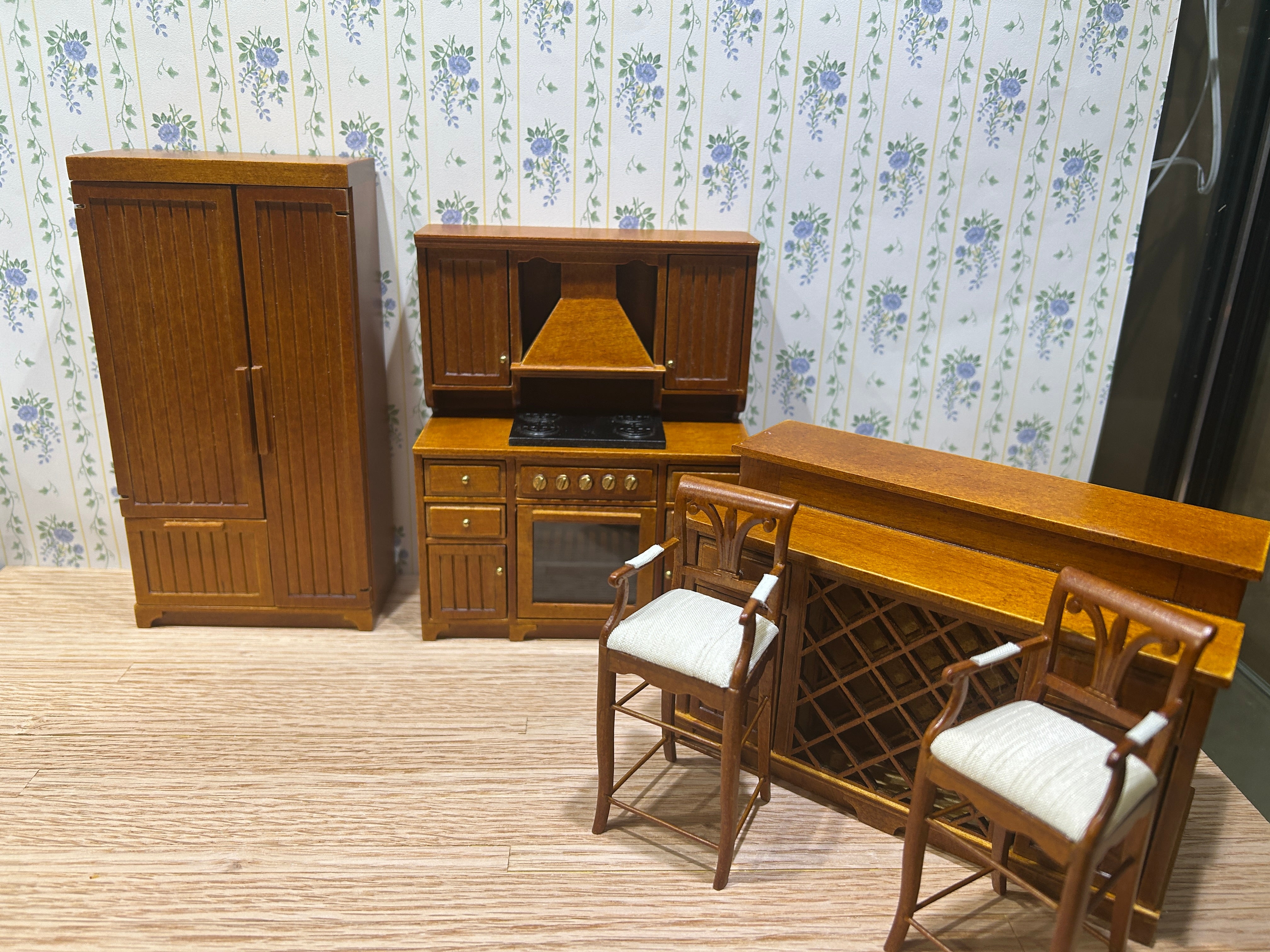 JBM 6 Piece Wooden Upscale Kitchen Set – Karen's Dollhouse Shop