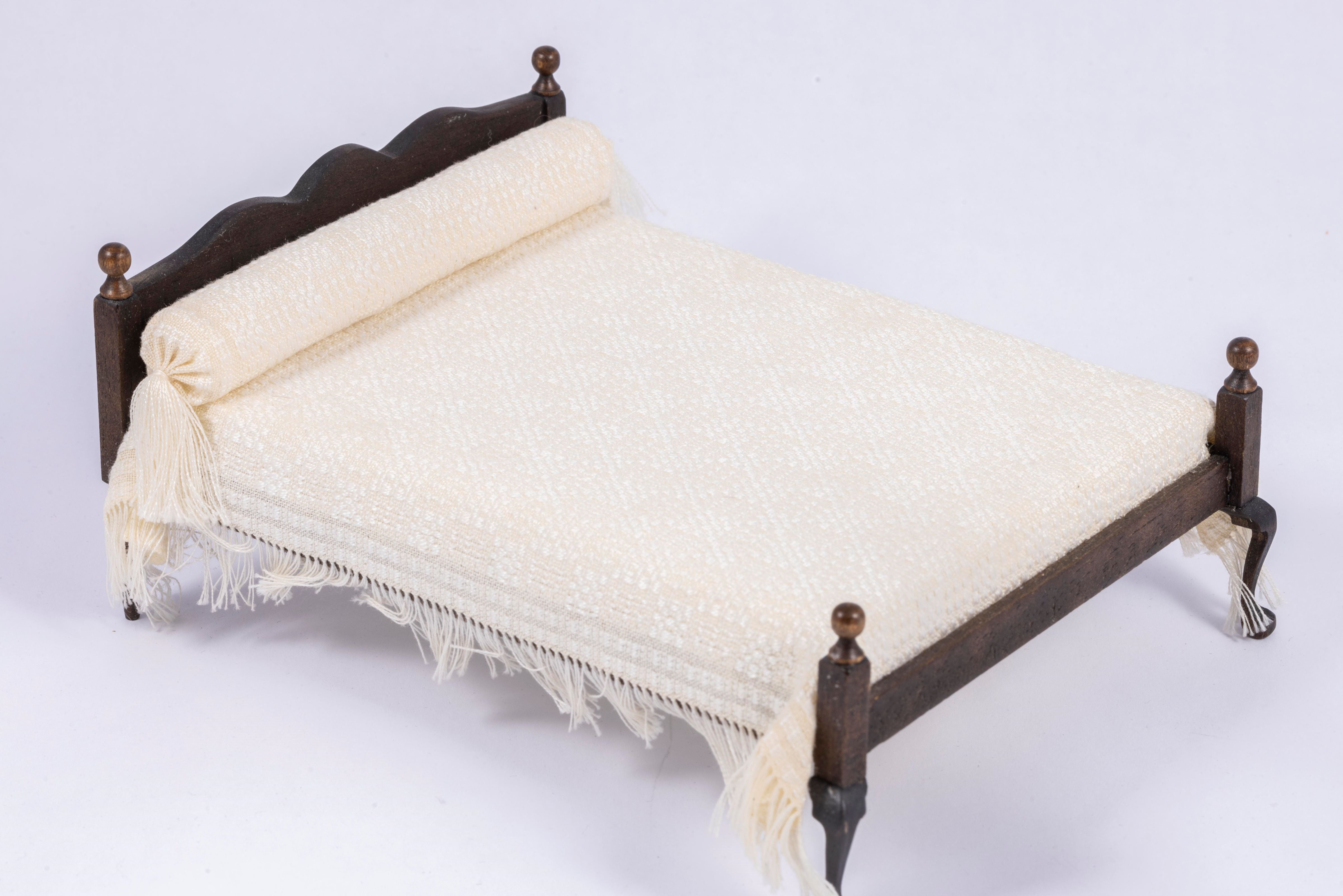 Low Post Rope Bed with Overshot Coverlet by Judith Adams (Peyton Rando ...