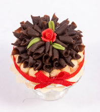 Load image into Gallery viewer, Anne Caesar IGMA Artisan Lady Finger Cake with Chocolate on Glass Pedestal
