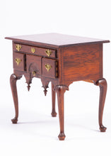 Load image into Gallery viewer, Gerald Crawford for Winterthur Museum Lowboy Chest (Peyton Randolph House)
