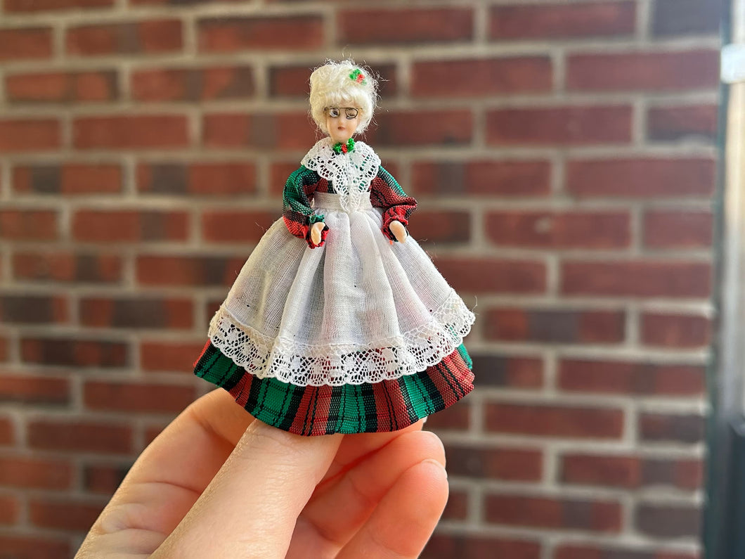 1/2” Half Inch 1:24 Scale Mrs. Santa Claus Doll in Red & Green Tartan Plaid Dress Christmas Holiday