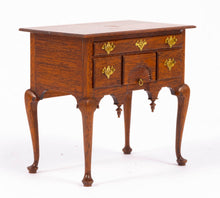 Load image into Gallery viewer, Dollhouse Miniature ~ Gerald Crawford Winterthur Lowboy
