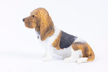 Load image into Gallery viewer, Dollhouse Miniature ~ Vintage Basset Hound Dog, New Older Stock, Concord Resin
