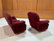 Load image into Gallery viewer, Dollhouse Miniatures ~ IGMA Artisan Sandra Knight Handmade Worn In 2 Piece Burgundy Sofa &amp; Chair Set
