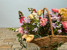 Load image into Gallery viewer, Dollhouse Miniature ~ Artisan Handmade Flowers in Handmade Basket
