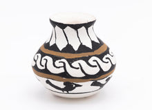 Load image into Gallery viewer, Dollhouse Miniature ~ Gloria Bogulas Hand Painted Southwestern Pottery Vase
