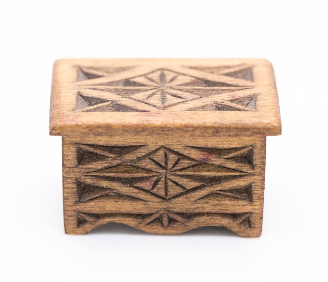 Dollhouse Miniature ~ Hand Made Carved Wooden Box