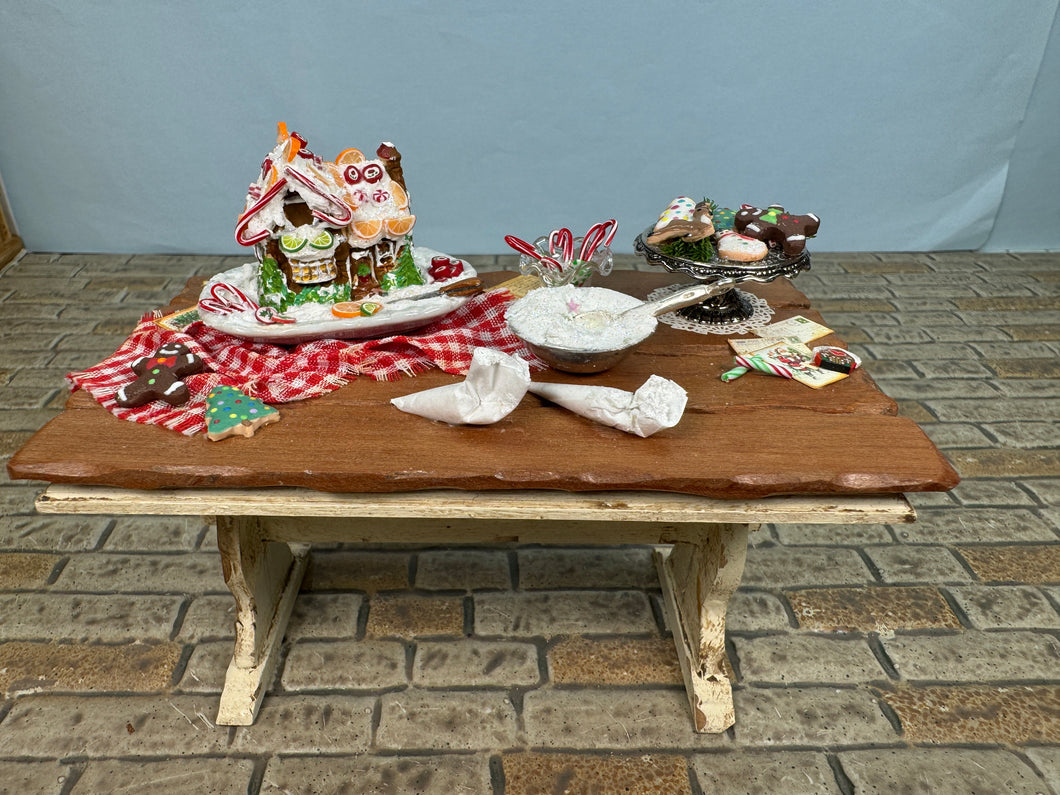 Dollhouse Miniature ~ Artisan Laura Crain - Dollhouse Land - Signed Handmade Decorated Christmas Gingerbread Table