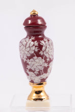 Load image into Gallery viewer, Dollhouse Miniature ~ Beautiful Vince Stapleton Porcelain Temple Jar in Red with White
