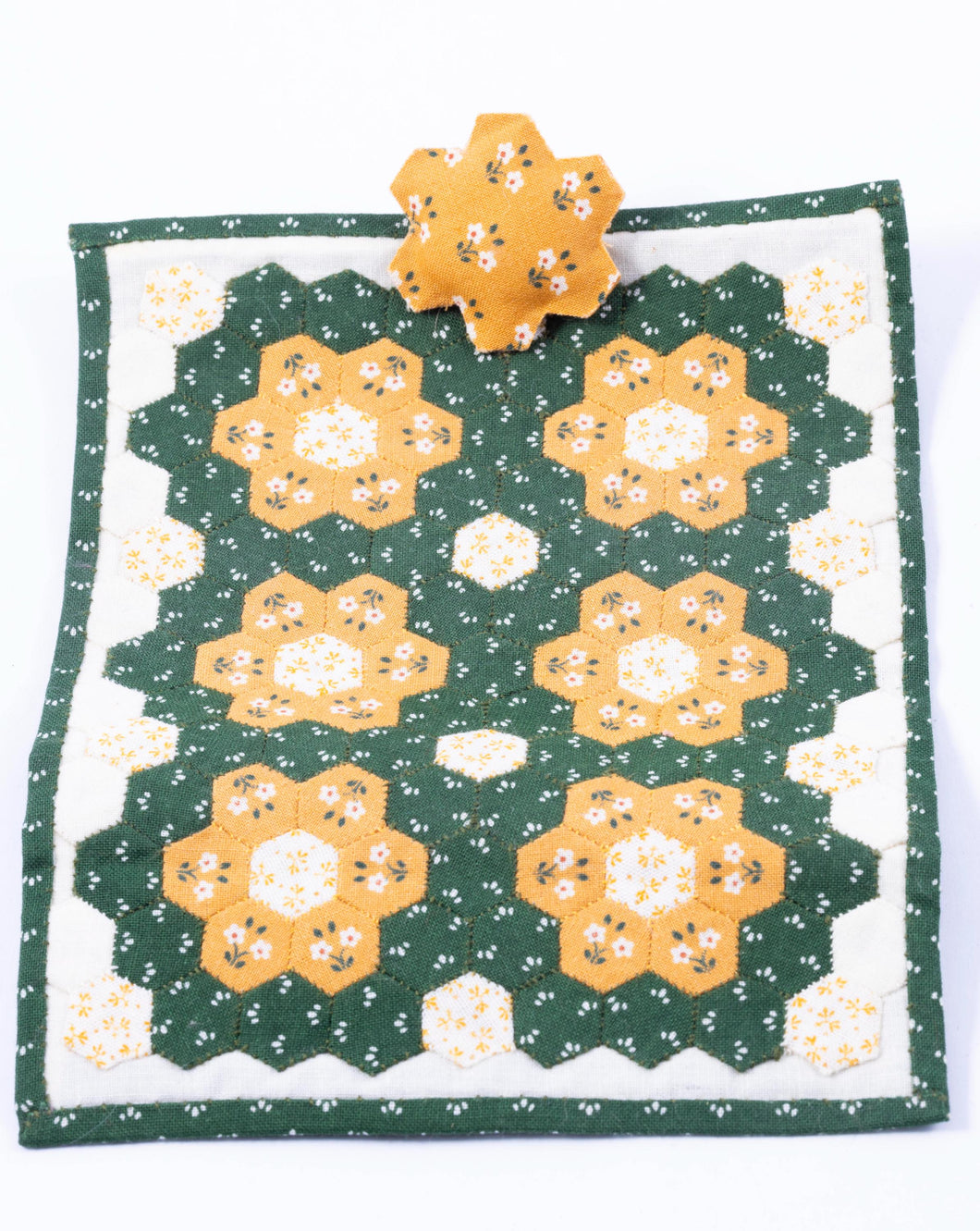 Dollhouse Miniatures ~ Handmade Colonial Quilt with Matching Pillow - Johnston Estate