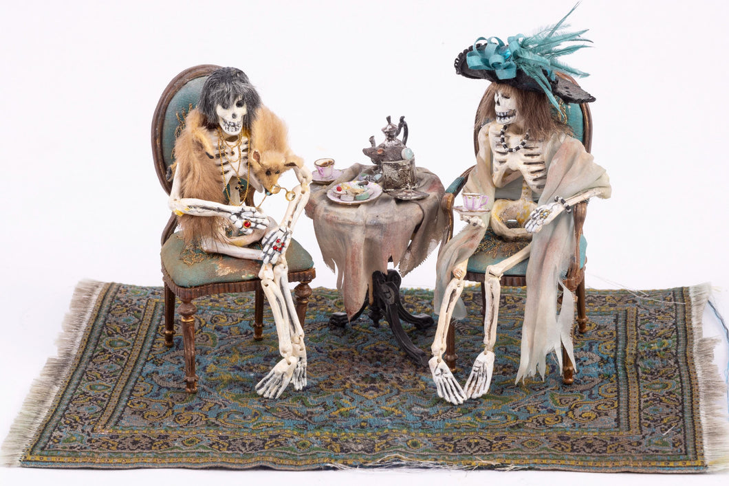 Dollhouse Miniatures ~ Halloween Patricia Paul Skeleton Ladies Having Coffee - Ursula Sauerberg Estate
