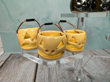 Load image into Gallery viewer, Dollhouse Miniature ~ Vintage Artisan Alex Meiklejohn Handmade Halloween Trick Or Treat Porcelain Jack-o-lantern Basket With Copper Handle
