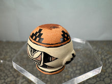 Load image into Gallery viewer, Artisan Gloria Bogulas Southwestern Handmade Hand Painted Pottery
