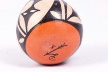 Load image into Gallery viewer, Dollhouse Miniature ~ Large Decorative Native American Painted Pottery Pot
