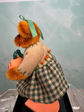 Load image into Gallery viewer, Dollhouse Miniature ~ World Of Miniature Bears Handmade Halloween Pumpkin Bear Limited Edition
