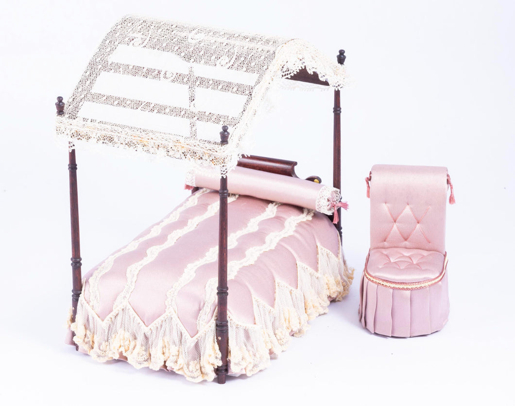 Dollhouse Miniature ~ Dressed Canopy Bed with Silk Bedding & Matching Slip Chair - Lee Lefkowitz Estate