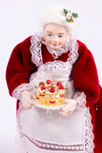 Load image into Gallery viewer, Dollhouse Miniature ~ Mr. &amp; Mrs. Santa Claus Pair - Fern Vasi
