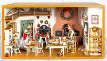 Load image into Gallery viewer, Christmas Decorated Roombox
