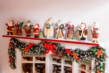 Load image into Gallery viewer, Christmas Decorated Roombox
