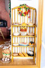 Load image into Gallery viewer, Christmas Decorated Roombox
