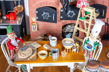 Load image into Gallery viewer, Christmas Decorated Roombox
