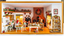 Load image into Gallery viewer, Christmas Decorated Roombox
