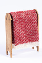 Load image into Gallery viewer, Quilt Stand by Roger Gutheil (Peyton Randolph House)
