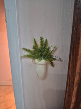 Load image into Gallery viewer, Outdoor Garden Pink Roombox *Lights Up*

